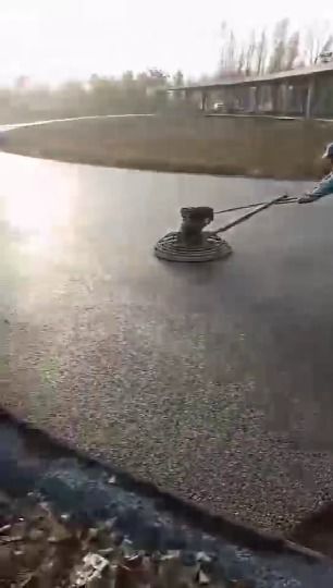 2021年行业聚焦 探秘秦皇岛双组份聚氨酯沥青路面改色剂与实业集团的地坪材料研发新里程